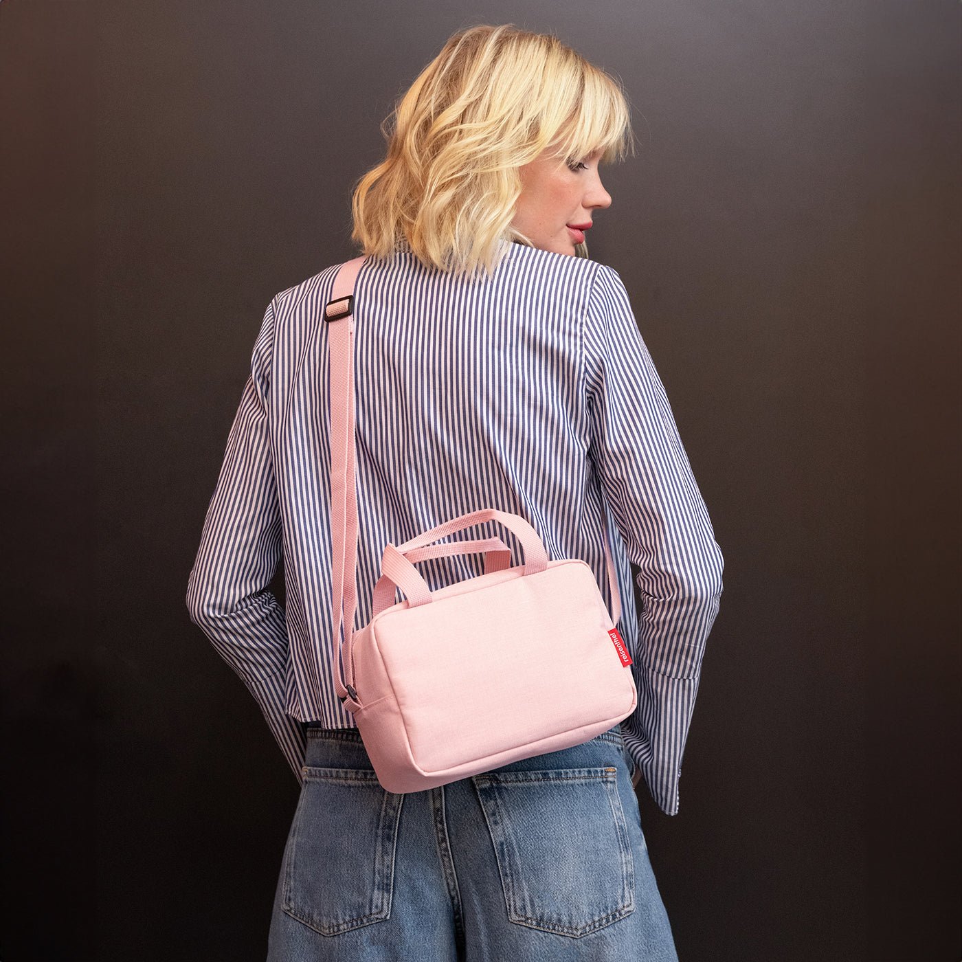 coolerbag to-go twist blush Crossbody handbag  • Shoulder handbag  • Small tote bag  • Mini handbag  • Convertible shoulder bag